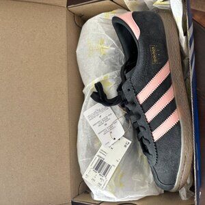 Addidas Womans - Stadt Lace Up Sneakers